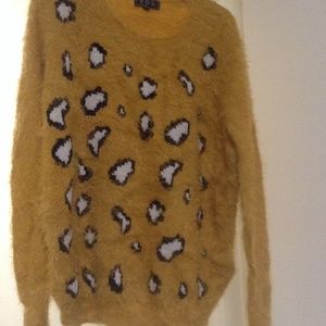 Printed sweater yellow black and white NWOT